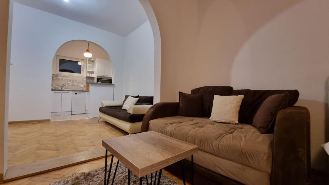 Near Waterfront Apartment