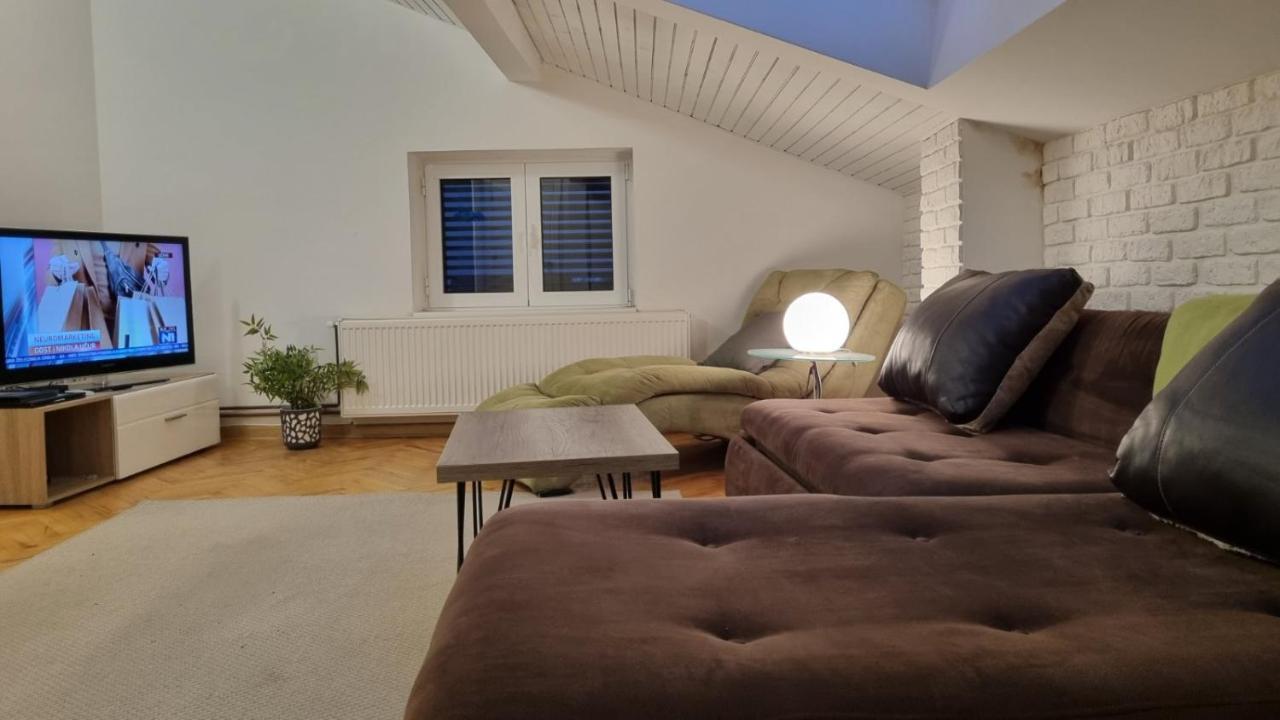 Apartment Near Waterfront