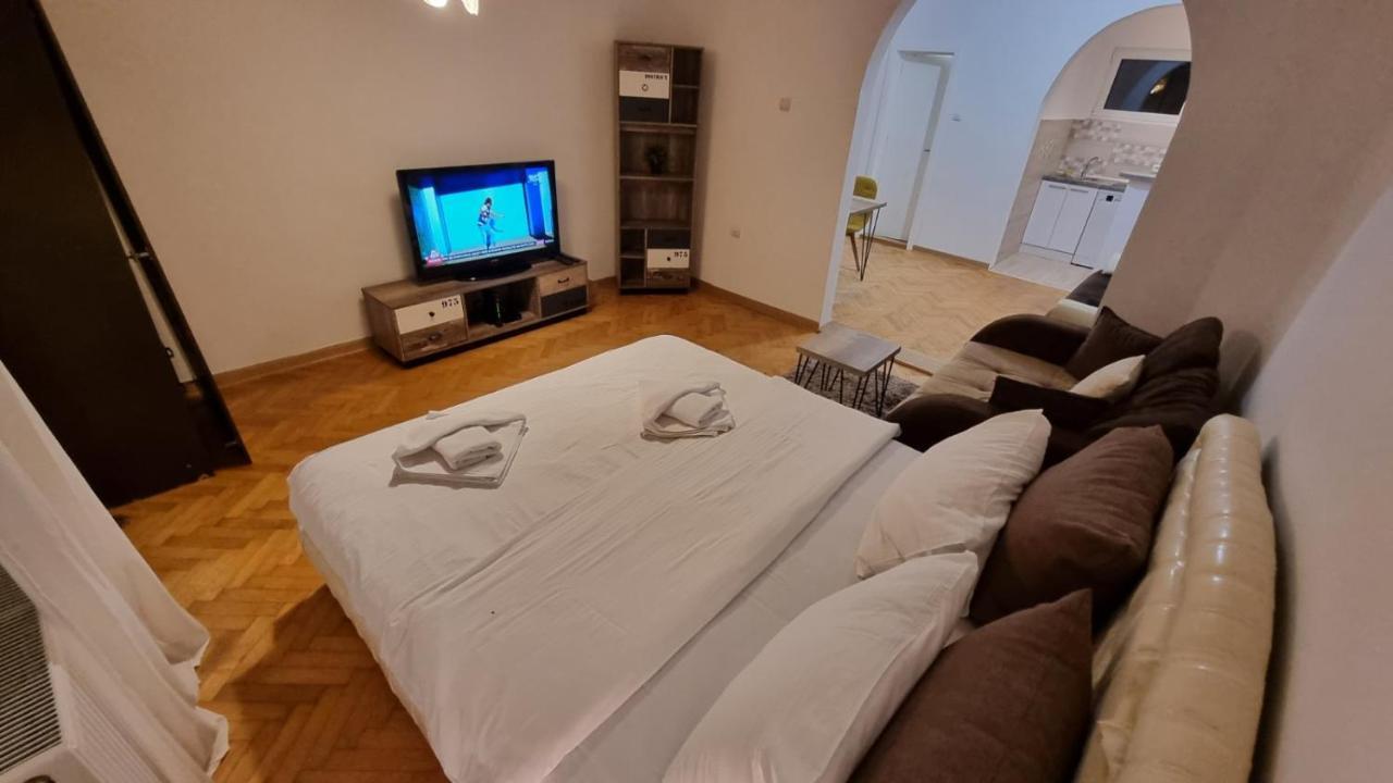 Near Waterfront Apartment Belgrad